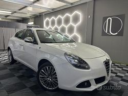 Bianco Usata 2013 Alfa Romeo Giulietta Distinctive Tre volumi | 8499 €