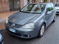 Grigio Usata 2004 VW Golf V Tre volumi | 1200 € (Super prezzo)