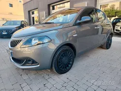 Grigio Usata 2022 Lancia Ypsilon Silver Due volumi | 11.490 € (Buon prezzo)
