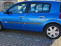 Usata 2003 Renault Mégane II Dynamique Tre volumi | 3500 € (Molto cara)