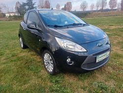 Nero Usata 2016 Ford Ka Titanium Tre volumi | 6200 € (Buon prezzo)