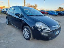 Grigio Usata 2013 Fiat Punto Tre volumi | 5000 € (Ottimo prezzo)