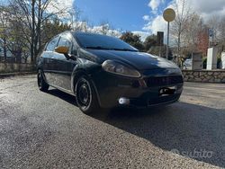 Nero Usata 2009 Fiat Grande Punto Due volumi | 3500 € (Buon prezzo)
