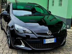 Nero Usata 2016 Opel Astra GTC OPC Tre volumi | 17.800 €