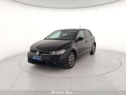 Nero Usata 2021 VW Polo Comfortline Tre volumi | 15.800 € (Buon prezzo)