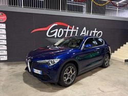 Blu Usata 2018 Alfa Romeo Stelvio SUV | 20.900 € (Ottimo prezzo)