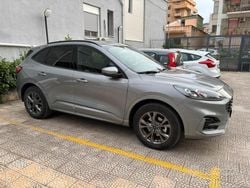 Grigio Usata 2023 Ford Kuga ST-Line X SUV | 30.000 € (Molto cara)