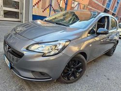 Grigio scuro met. + tetto nero Usata 2016 Opel Corsa Tre volumi | 7900 € (Ottimo prezzo)