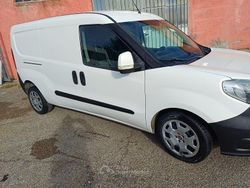 Usata 2015 Fiat Doblò Monovolume | 5500 € (Cara)