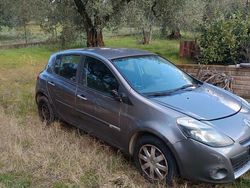 Usata 2009 Renault Clio II Due volumi | 2000 € (Super prezzo)