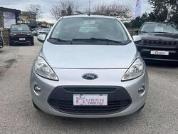 Argento Usata 2014 Ford Ka Tre volumi | 4690 € (Buon prezzo)