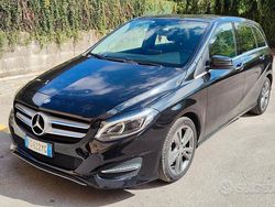 Nero Usata 2017 Mercedes B180 Monovolume | 9000 € (Super prezzo)