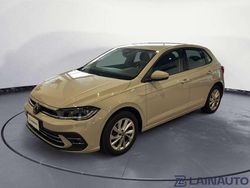 Grigio Usata 2022 VW Polo Style Tre volumi | 17.900 € (Buon prezzo)