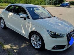 Bianco Usata 2011 Audi A1 Ambition Due volumi | 8900 € (Buon prezzo)