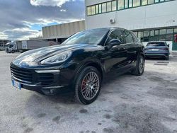 Usata 2015 Porsche Cayenne SUV | 22.150 € (Buon prezzo)