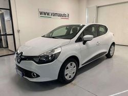 Bianco Usata 2015 Renault Clio IV Tre volumi | 6900 € (Buon prezzo)