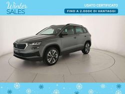 Grigio graphite metallizzato Usata 2022 Skoda Karoq Executive SUV | 21.900 € (Buon prezzo)