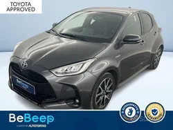 Grigio Usata 2021 Toyota Yaris Hybrid Tre volumi | 18.000 € (Buon prezzo)