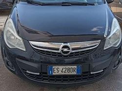 Usata 2013 Opel Corsa Club Tre volumi | 2350 € (Ottimo prezzo)