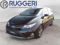 Nero Usata 2015 Toyota Auris Hybrid Active Tre volumi | 12.500 € (Molto cara)