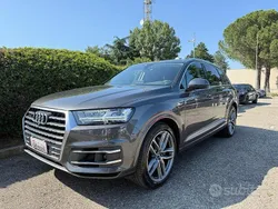 Grigio scuro Usata 2019 Audi Q7 Business Plus SUV | 29.900 € (Super prezzo)
