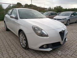 Bianco Usata 2017 Alfa Romeo Giulietta Tre volumi | 8750 € (Buon prezzo)