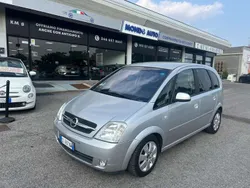 Argento Usata 2004 Opel Meriva Cosmo Monovolume | 1500 € (Buon prezzo)