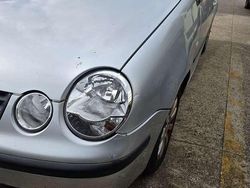 Usata 2001 VW Polo Trendline Tre volumi | 700 €