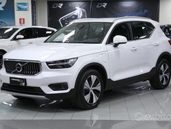 Bianco perla Usata 2020 Volvo XC40 Inscription SUV | 25.900 € (Cara)