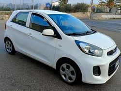 Bianco Usata 2015 Kia Picanto Due volumi | 4450 € (Ottimo prezzo)
