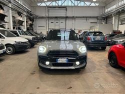 Grigio Usata 2017 Mini Cooper D Countryman Hype SUV | 17.900 € (Buon prezzo)