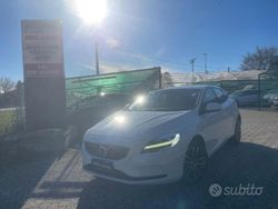 Bianco Usata 2019 Volvo V40 R-Design Tre volumi | 8999 € (Buon prezzo)