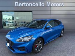 Blu Usata 2022 Ford Focus ST-Line Tre volumi | 21.400 € (Cara)
