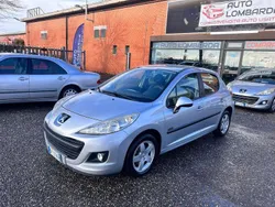 Grigio Usata 2009 Peugeot 207 Tre volumi | 3900 € (Buon prezzo)