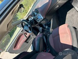 Nero Usata 2009 Alfa Romeo MiTo Due volumi | 2800 € (Buon prezzo)