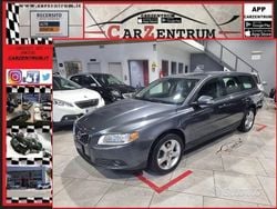 Grigio scuro metallizzato Usata 2010 Volvo V70 Station wagon | 4990 € (Cara)