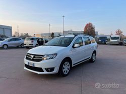 Bianco Usata 2015 Dacia Logan MCV Station wagon | 4700 € (Buon prezzo)
