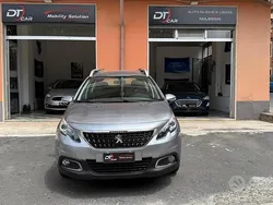 Grigio Usata 2019 Peugeot 2008 Active SUV | 9990 € (Super prezzo)