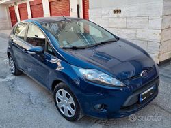 Usata 2011 Ford Fiesta Tre volumi | 5000 € (Cara)