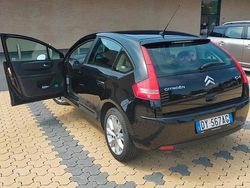 Usata 2009 Citroën C4 Tre volumi | 2200 € (Buon prezzo)