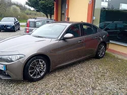 Usata 2017 Alfa Romeo Giulia Tre volumi | 12.400 € (Super prezzo)