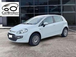 Bianco Usata 2014 Fiat Punto Street Tre volumi | 4900 € (Buon prezzo)