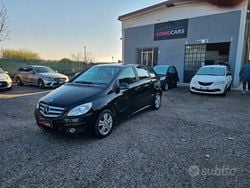 Nero Usata 2011 Mercedes B180 Premium Monovolume | 3500 € (Buon prezzo)