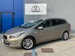 Grigio metallizzato Usata 2015 Kia Ceed Sportswagon Active Station wagon | 7200 € (Buon prezzo)