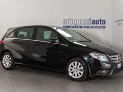 Nero Usata 2012 Mercedes B180 Executive Monovolume | 9500 € (Buon prezzo)