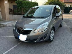 Usata 2011 Opel Meriva Monovolume | 3750 € (Buon prezzo)