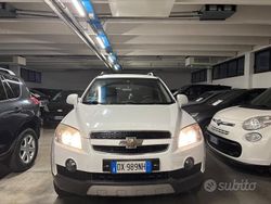 Bianco Usata 2009 Chevrolet Captiva SUV | 3650 € (Buon prezzo)