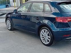 Blu Usata 2019 Audi A3 Tre volumi | 19.900 € (Molto cara)