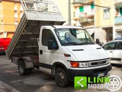Bianco Usata 2002 Iveco Daily | 9900 € (Cara)
