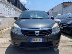 Nero Usata 2009 Dacia Sandero Due volumi | 2500 € (Ottimo prezzo)